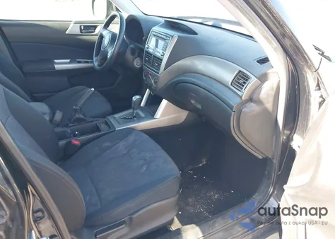 2010 Subaru Forester 2.5X z USA, uszkodzony, nr VIN JF2SH6AC9AH735027